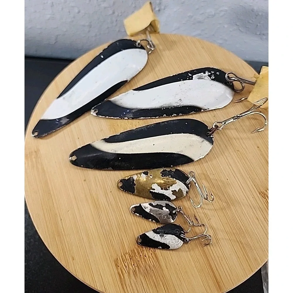 Set Of 6 Vintage Weller Gypsy King Fishing Spoons Lures Black White